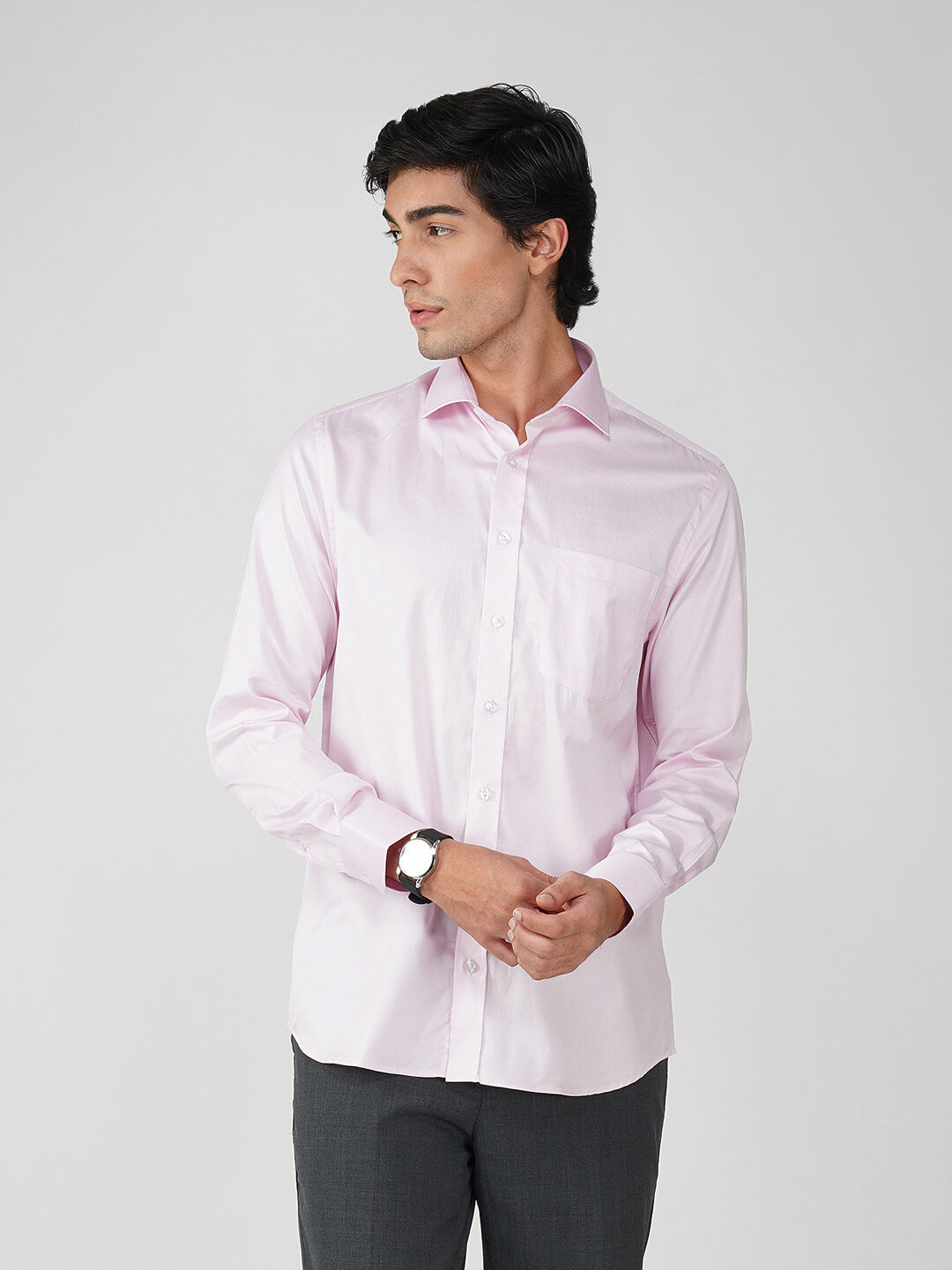PinkChecks , 2.75 Inch English Spread Semi, Single cuff, 2 horizontal buttons rounded front