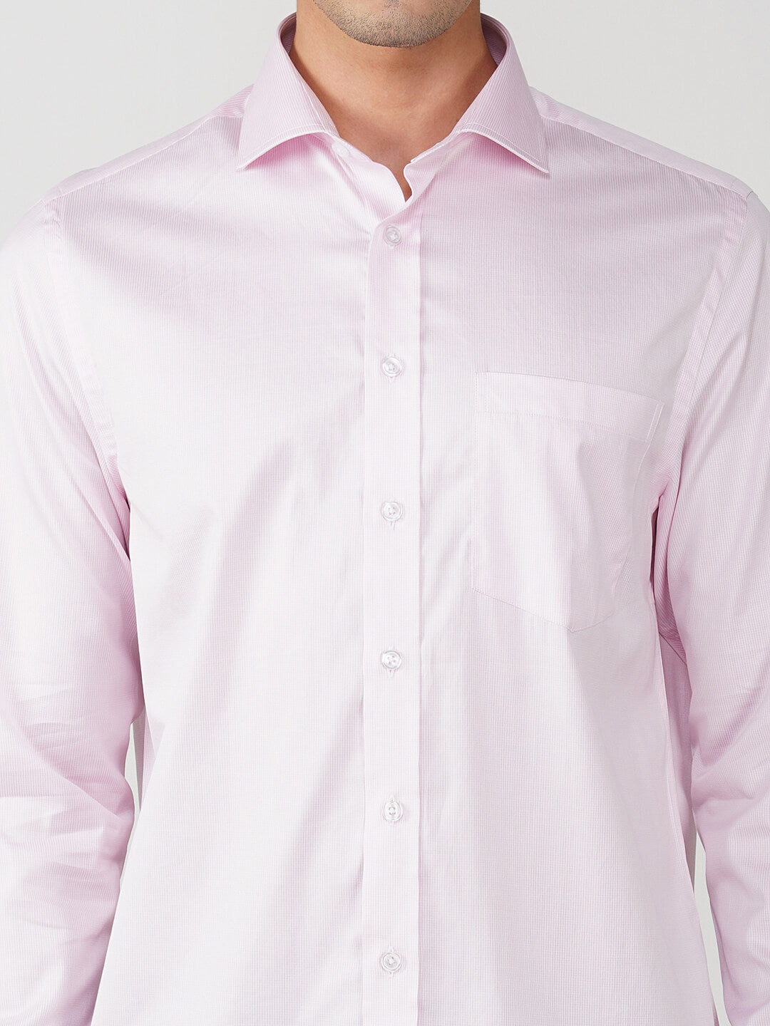 PinkChecks , 2.75 Inch English Spread Semi, Single cuff, 2 horizontal buttons rounded front