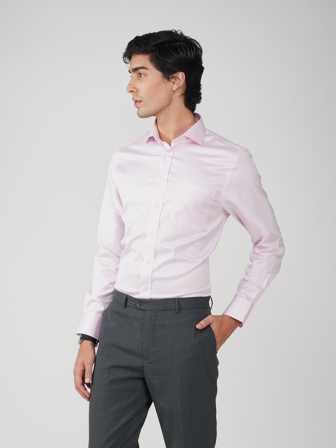 PinkChecks , 2.75 Inch English Spread Semi, Single cuff, 2 horizontal buttons rounded front